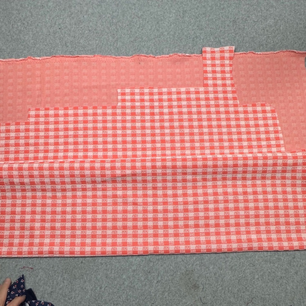 Vintage Coral Pink White Gingham Textured Woven Fabric Remnant 30x40 Irregular - Picture 4 of 6